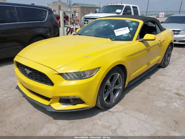 1FATP8EM6G5216232 2016 FORD MUSTANG - Image 2