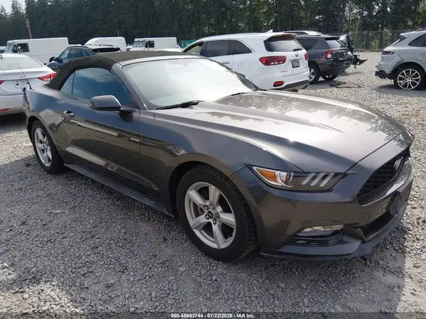 1FATP8EM6H5303095 2017 FORD MUSTANG - Image 1