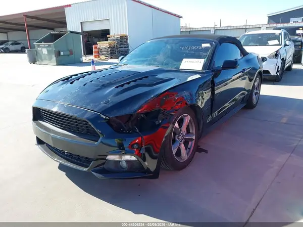 1FATP8EM7G5332684 2016 FORD MUSTANG - Image 2