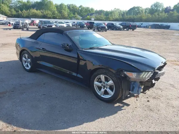 1FATP8EM7H5339572 2017 FORD MUSTANG - Image 1
