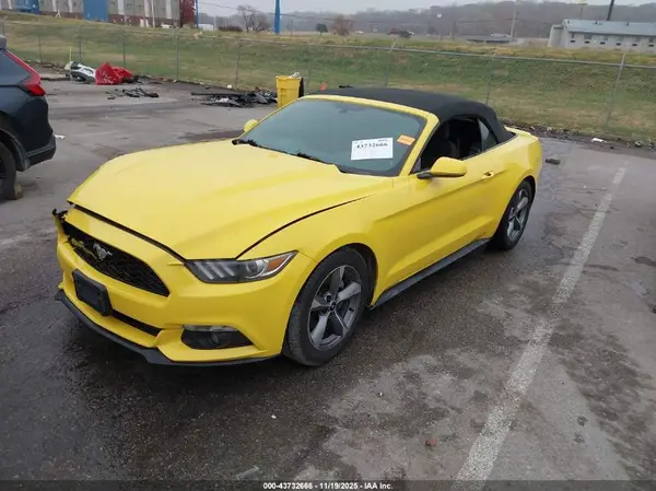 1FATP8EM8G5222050 2016 FORD MUSTANG - Image 2