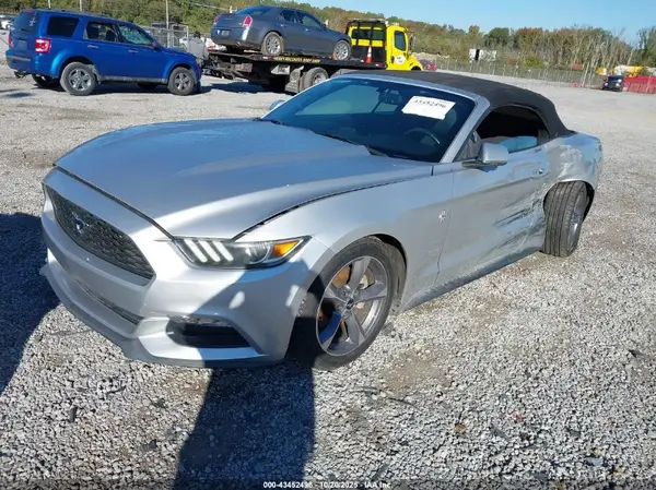 1FATP8EM8G5269529 2016 FORD MUSTANG - Image 2