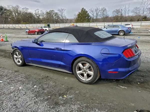 1FATP8EM8G5323945 2016 FORD MUSTANG - Image 2