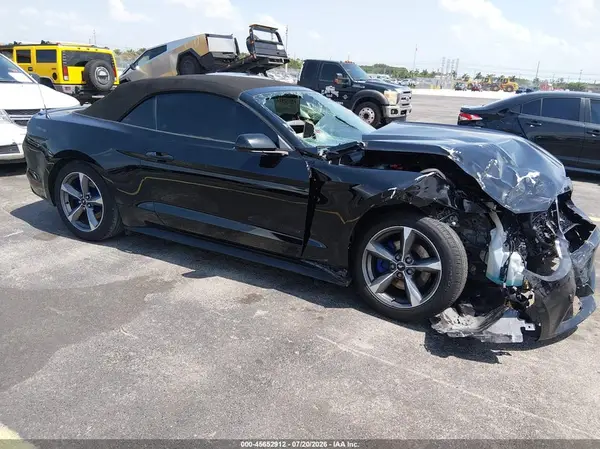 1FATP8EM8H5264106 2017 FORD MUSTANG - Image 1