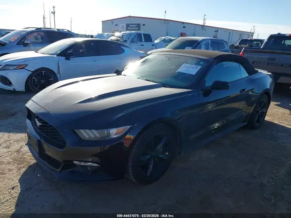 1FATP8EM8H5277230 2017 FORD MUSTANG - Image 2