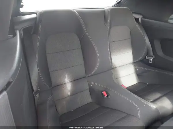 1FATP8EM9G5329768 2016 FORD MUSTANG - Image 8