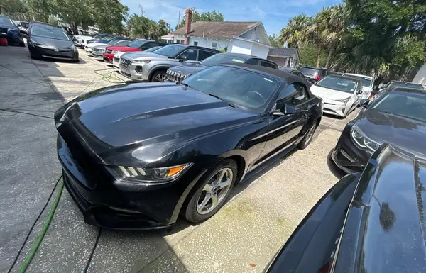 1FATP8EM9H5270027 2017 FORD MUSTANG - Image 2