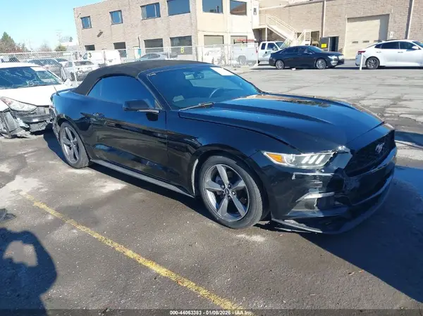 1FATP8EMXG5295601 2016 FORD MUSTANG - Image 1