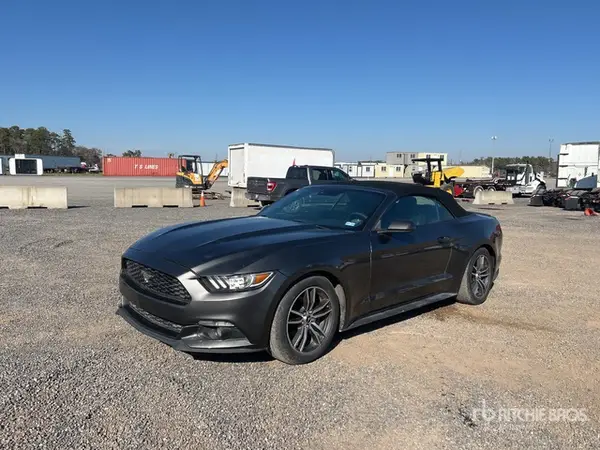 1FATP8EMXH5246514 2017 FORD MUSTANG - Image 1