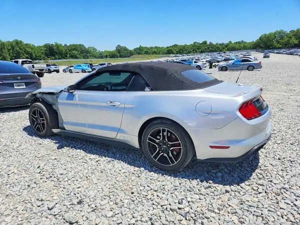 1FATP8FF1J5139020 2018 FORD MUSTANG - Image 2