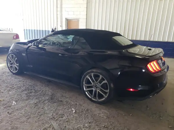 1FATP8FF4M5136486 2021 FORD MUSTANG - Image 2