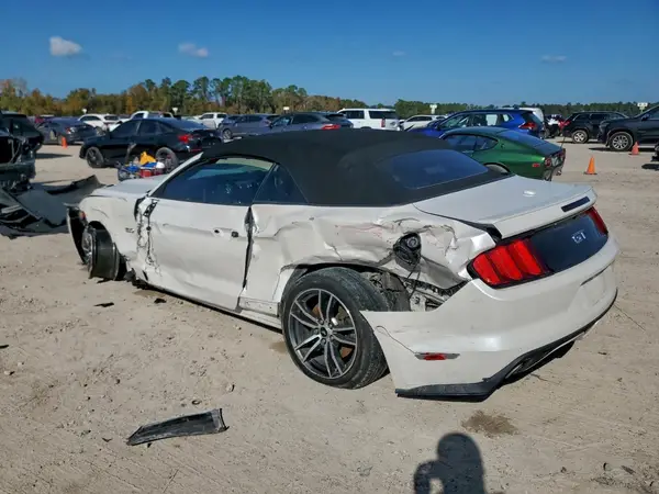 1FATP8FF6H5221318 2017 FORD MUSTANG - Image 2