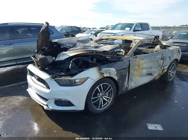 1FATP8FF8H5292570 2017 FORD MUSTANG - Image 2