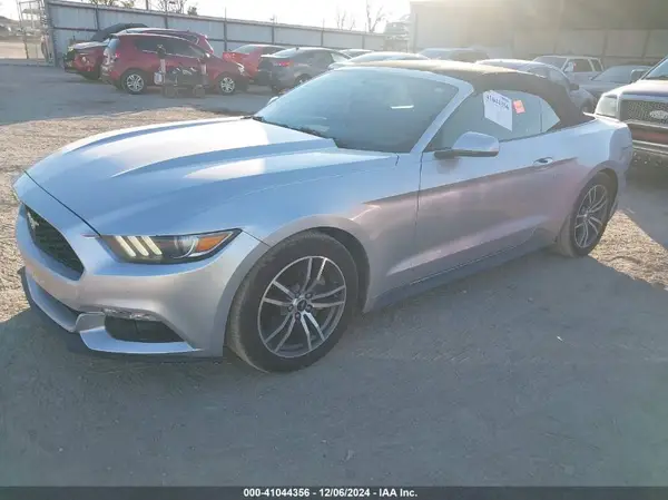 1FATP8UH0G5258027 2016 FORD MUSTANG - Image 2