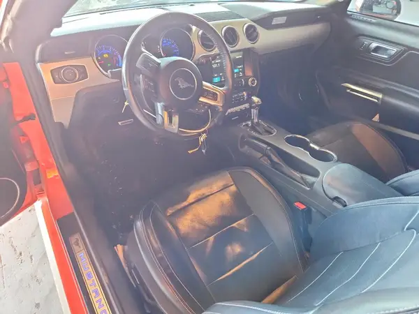 1FATP8UH0G5284627 2016 FORD MUSTANG - Image 8