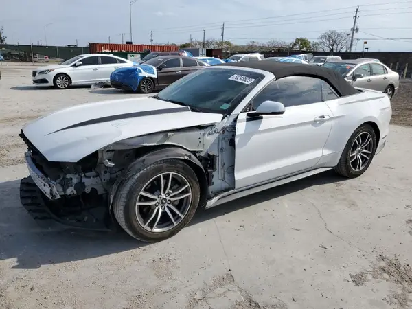 1FATP8UH0G5324138 2016 FORD MUSTANG - Image 1
