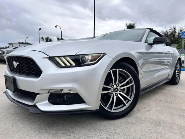 1FATP8UH0H5218XXX 2017 FORD MUSTANG - Image 2