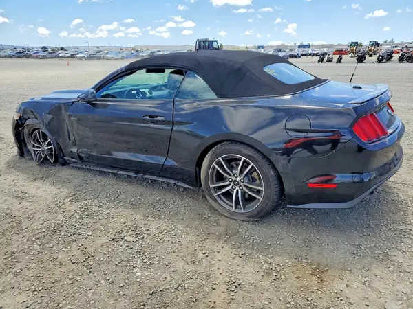 1FATP8UH0H5293779 2017 FORD MUSTANG - Image 2