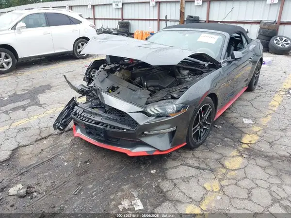 1FATP8UH0J5110242 2018 FORD MUSTANG - Image 2