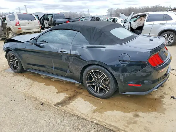 1FATP8UH0J5111231 2018 FORD MUSTANG - Image 2