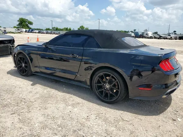 1FATP8UH0J5117854 2018 FORD MUSTANG - Image 2