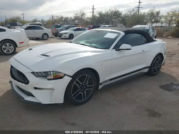1FATP8UH0J5124125 2018 FORD MUSTANG - Image 2