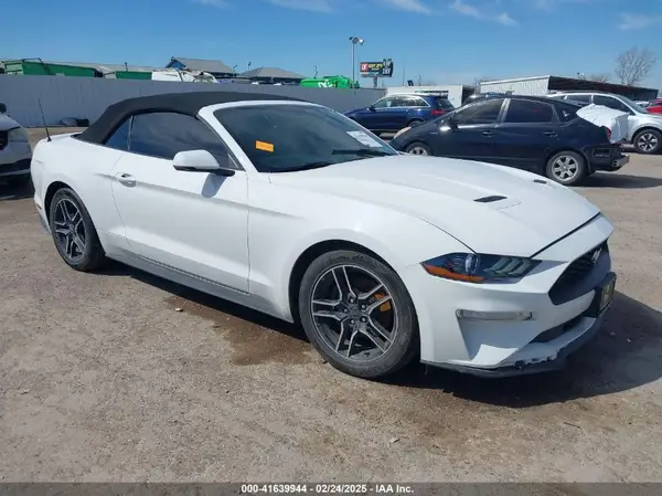 1FATP8UH0J5145296 2018 FORD MUSTANG - Image 1