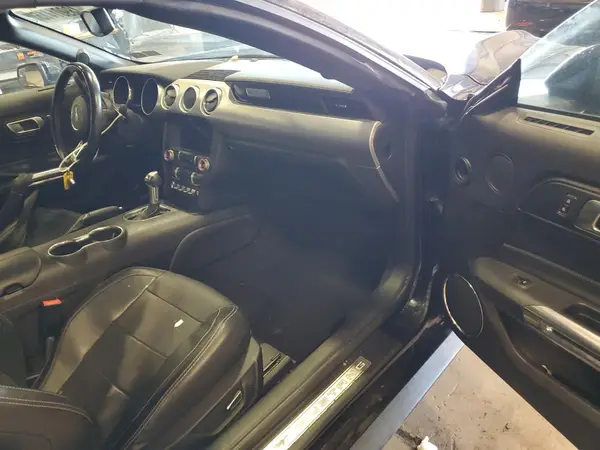 1FATP8UH0K5170300 2019 FORD MUSTANG - Image 8