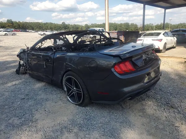 1FATP8UH0K5188618 2019 FORD MUSTANG - Image 2