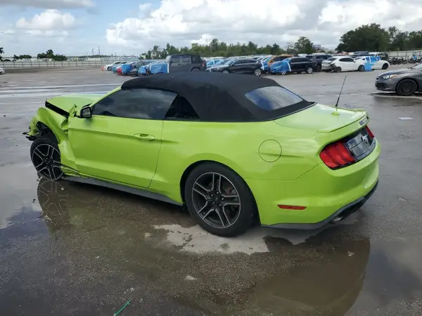 1FATP8UH0L5101415 2020 FORD MUSTANG - Image 2