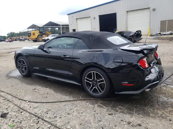 1FATP8UH0L5106517 2020 FORD MUSTANG - Image 2