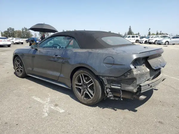 1FATP8UH0L5125312 2020 FORD MUSTANG - Image 2