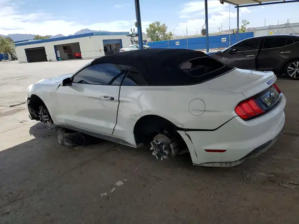 1FATP8UH0M5105434 2021 FORD MUSTANG - Image 2