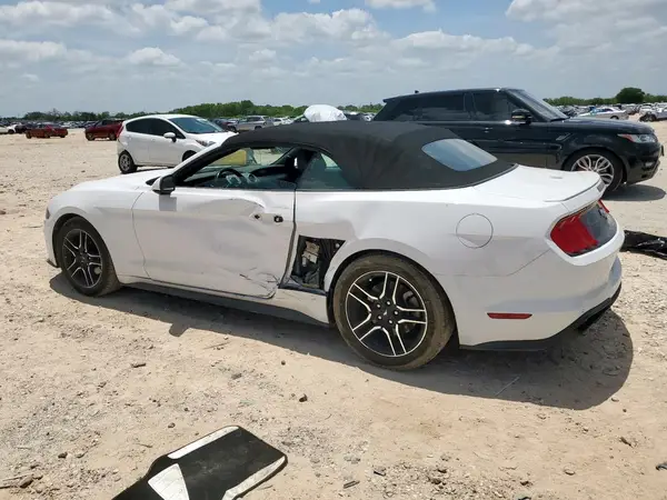 1FATP8UH0M5116546 2021 FORD MUSTANG - Image 2