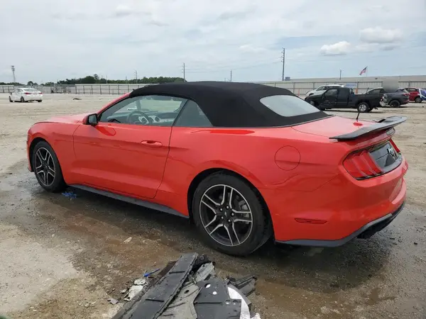 1FATP8UH0M5116613 2021 FORD MUSTANG - Image 2