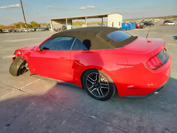 1FATP8UH0N5100493 2022 FORD MUSTANG - Image 2