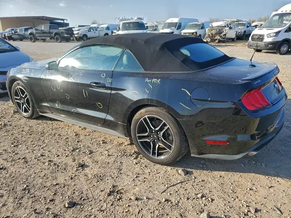 1FATP8UH0N5104348 2022 FORD MUSTANG - Image 2