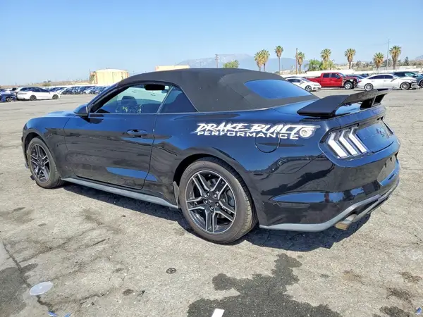 1FATP8UH0N5105712 2022 FORD MUSTANG - Image 2
