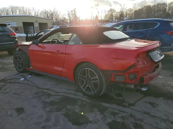 1FATP8UH0N5118850 2022 FORD MUSTANG - Image 2