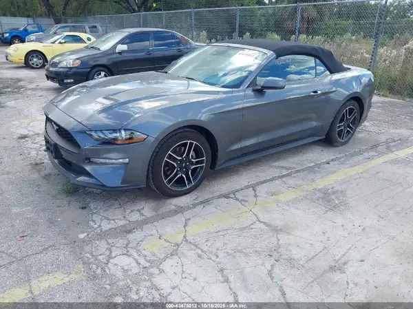 1FATP8UH0P5104143 2023 FORD MUSTANG - Image 2