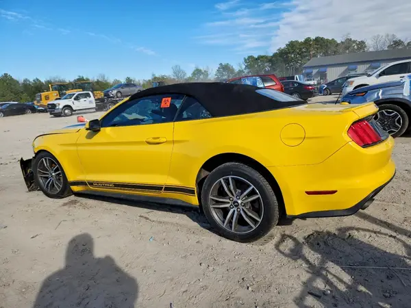 1FATP8UH1G5258019 2016 FORD MUSTANG - Image 2