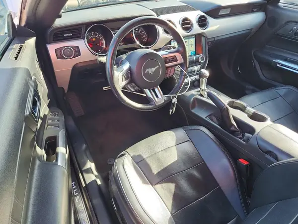 1FATP8UH1G5258070 2016 FORD MUSTANG - Image 8