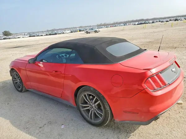 1FATP8UH1G5280229 2016 FORD MUSTANG - Image 2