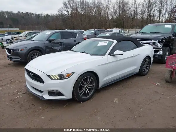 1FATP8UH1G5280893 2016 FORD MUSTANG - Image 2