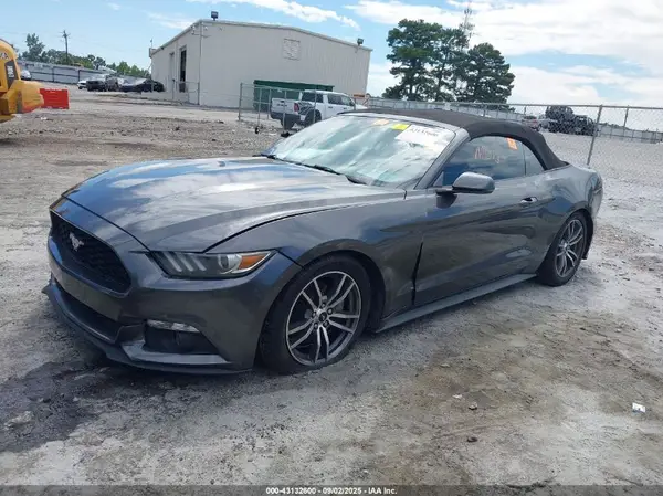 1FATP8UH1G5291425 2016 FORD MUSTANG - Image 2