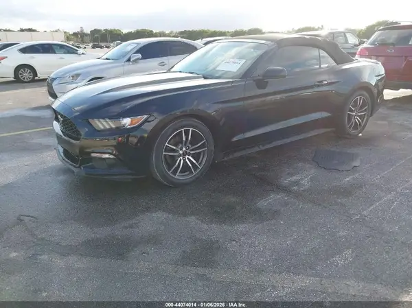 1FATP8UH1G5324262 2016 FORD MUSTANG - Image 2