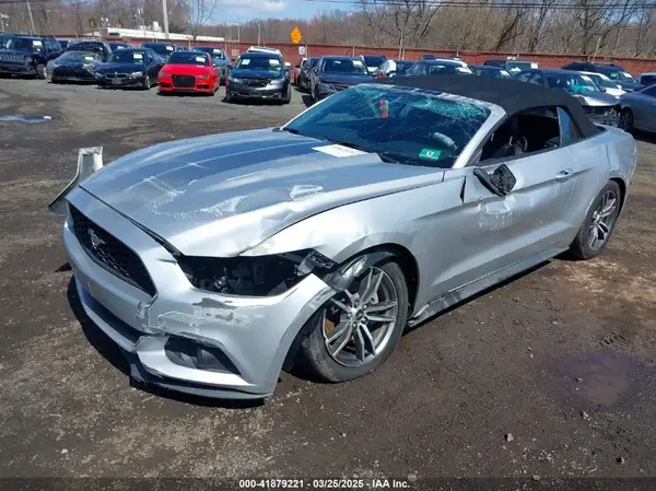 1FATP8UH1G5325654 2016 FORD MUSTANG - Image 2