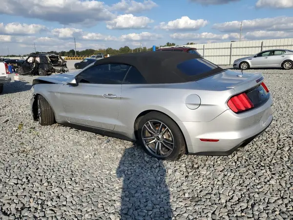 1FATP8UH1H5205922 2017 FORD MUSTANG - Image 2
