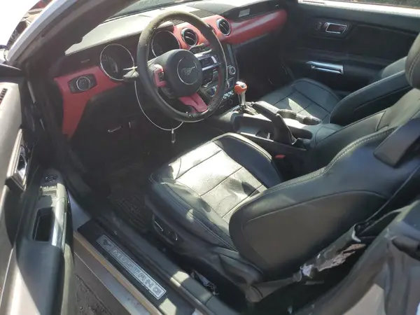 1FATP8UH1H5245370 2017 FORD MUSTANG - Image 8