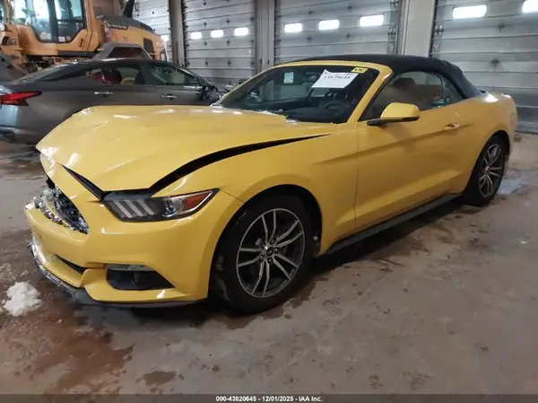1FATP8UH1H5273265 2017 FORD MUSTANG - Image 2